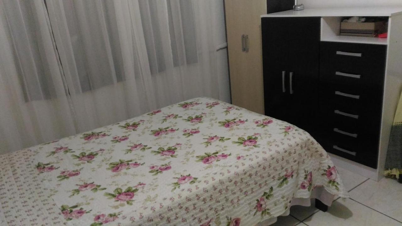 Hospedagem Da Grega บัลเนอาริโอ กังโบริว ห้อง รูปภาพ